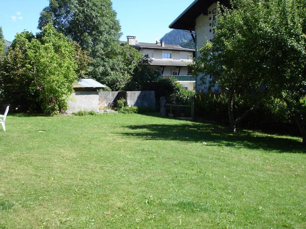 La Ferme Du Chateau La Chapelle-d'Abondance Exterior photo